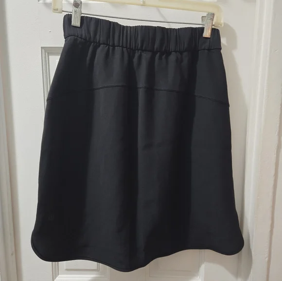 LULULEMON On The Fly Black High Waisted Skirt Size 6 Small - Picture 4 of 5